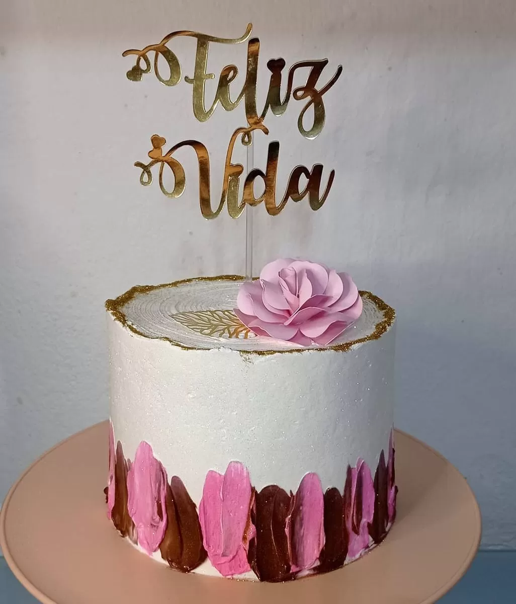 Decoração de Bolo de Aniversário Feminino - Decoração Fácil