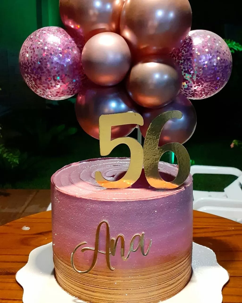 Lindo bolo do tema maquiagem -   Bolos de aniversário de maquiagem,  Bolos de maquiagem, Fotos de bolo de aniversário