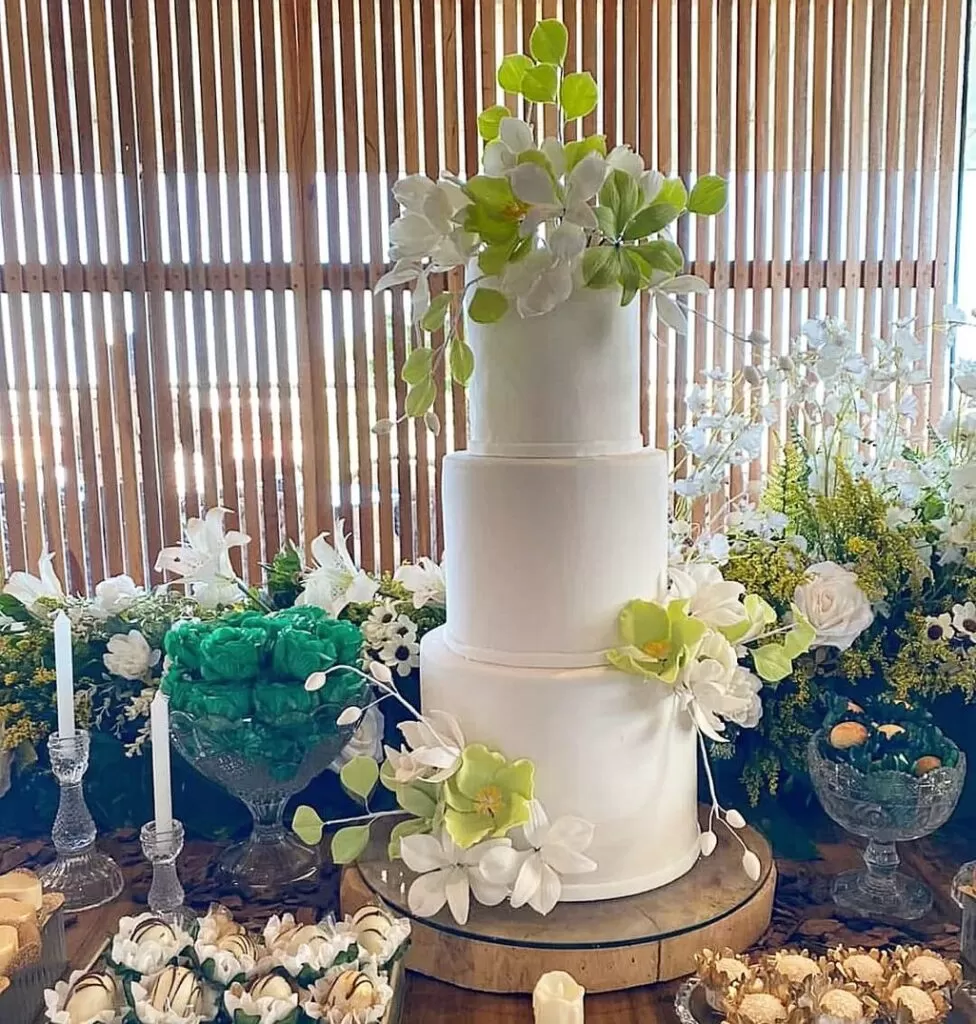 40 Modelos de Bolo de Casamento. Folhas Verde