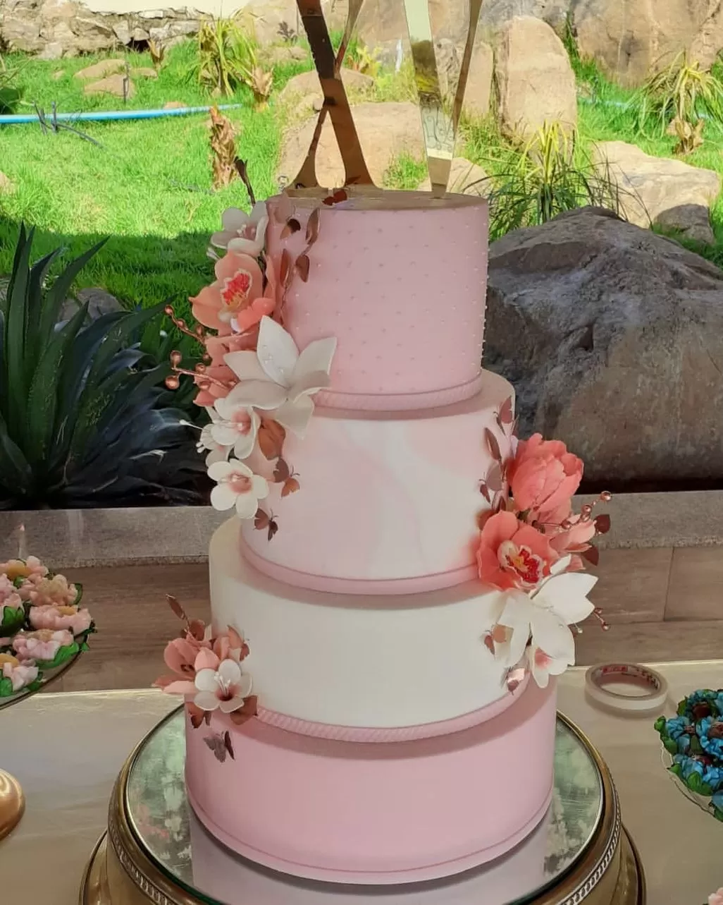 40 Modelos de Bolo de Casamento. Rosê