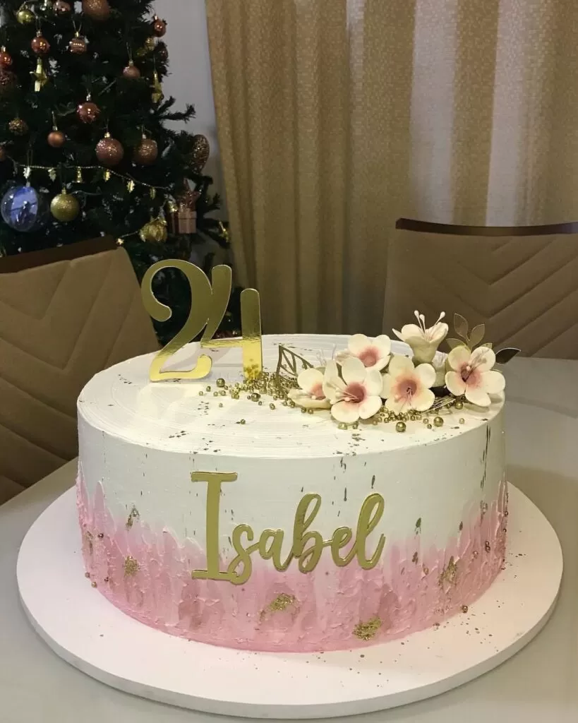 Bolo de Aniversário Feminino Moderno - Decoração Fácil