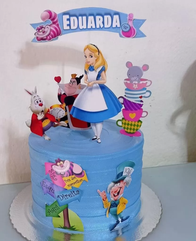 Bolo de Aniversário Infantil Feminino - Decoração Fácil