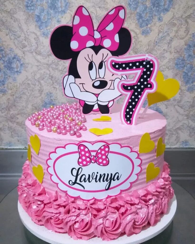 Bolo de Aniversário Infantil Feminino. Minnie Rosa e Pink
