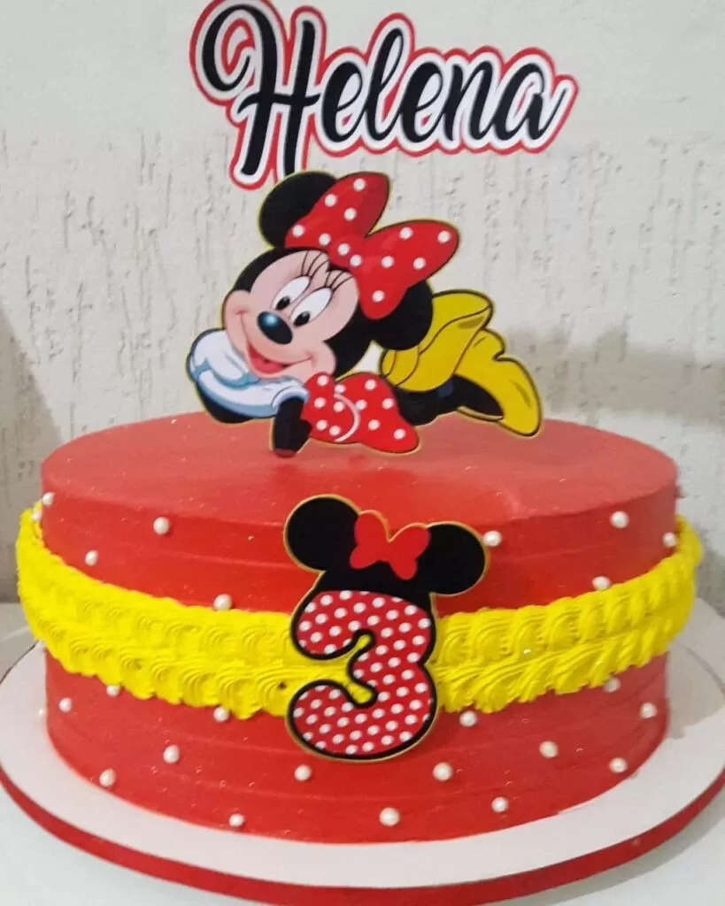 Bolo de Aniversário Infantil Feminino. Minnie Vermelha